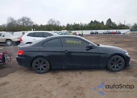 2010 BMW 328I xDrive z USA, uszkodzony, nr VIN WBAWV5C59AP082042